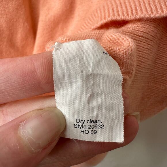 Sm JCrew 100% Cashmere Ruffle VNeck Sweater Peach 2009 Soft Classic Quiet Luxury - Picture 3 of 4